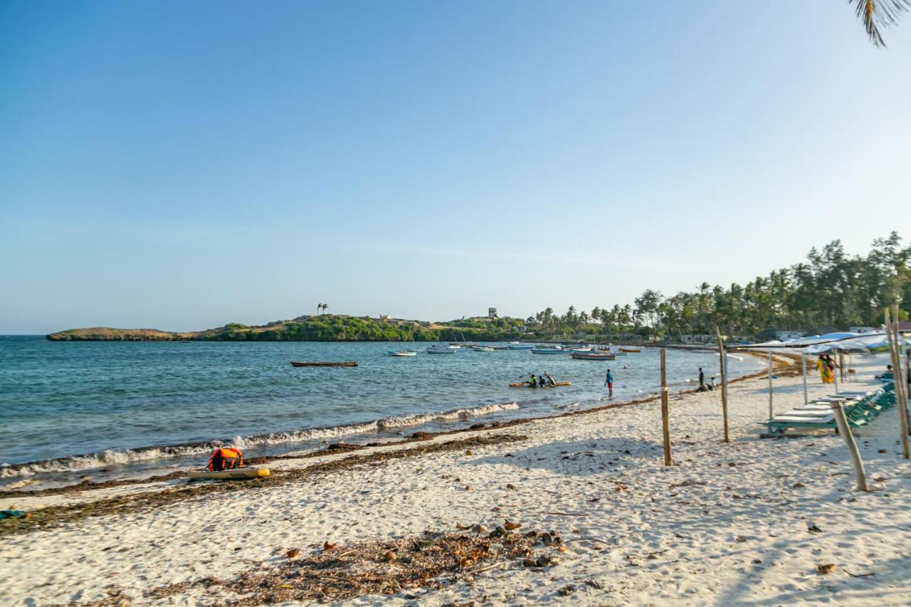 Sun Palm Beach Resort واتامو المظهر الخارجي الصورة